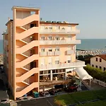 Hotel Corallo 3*